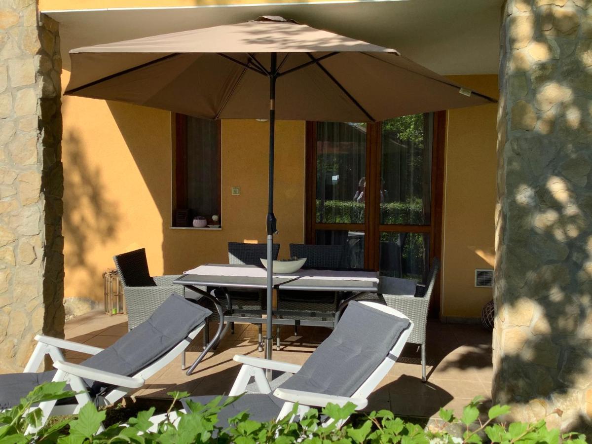 Apartman Golf Lux Бюк Экстерьер фото