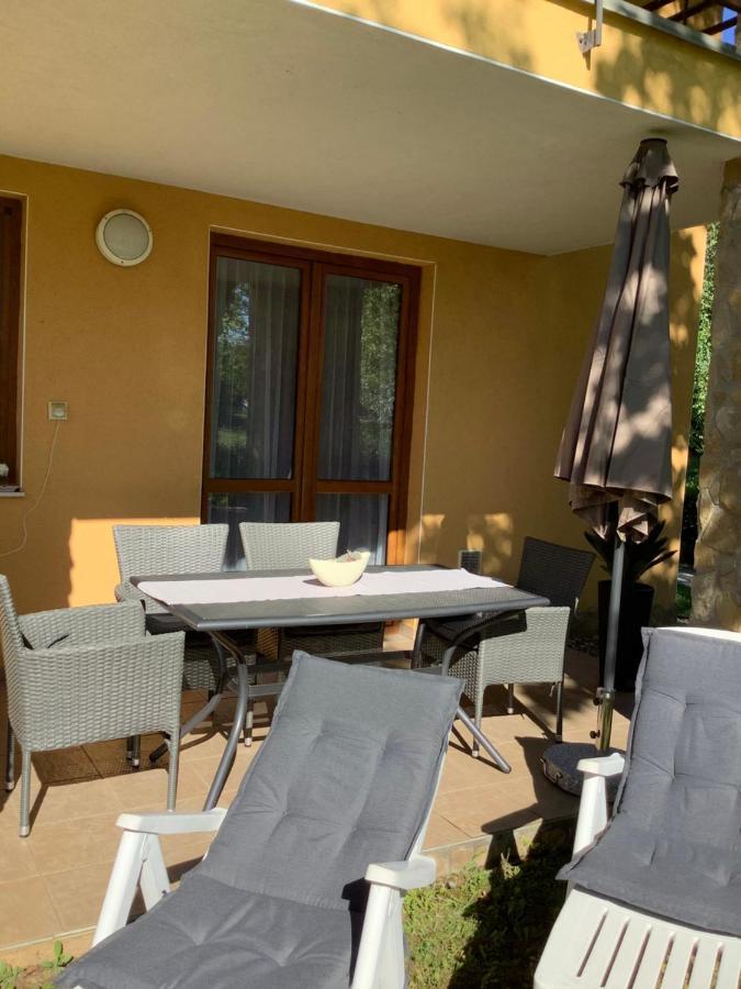Apartman Golf Lux Бюк Экстерьер фото