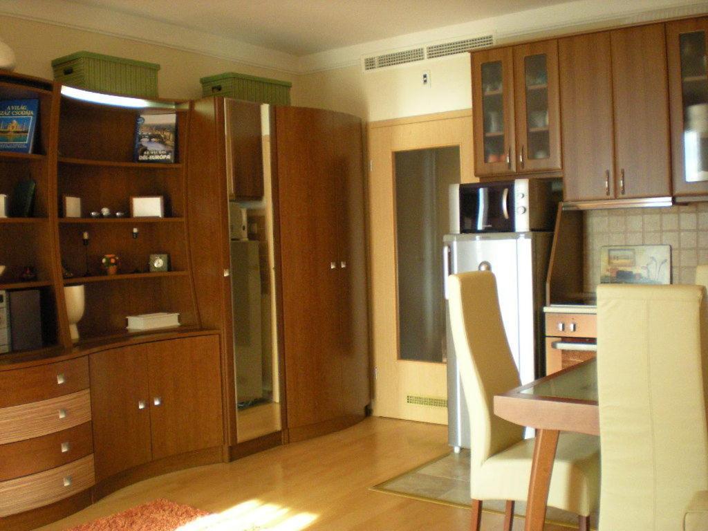 Apartman Golf Lux Бюк Номер фото
