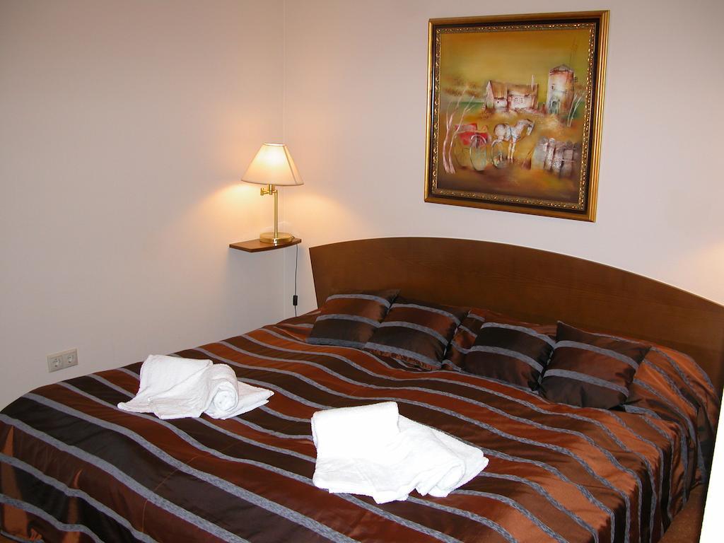 Apartman Golf Lux Бюк Номер фото
